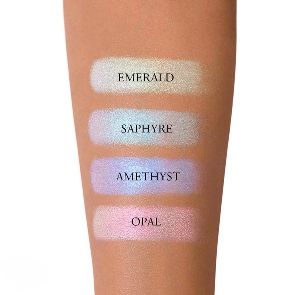 Kat Von D Holographic Eyeshadow Palette with Amethyst and Opal - Picture 5 of 5